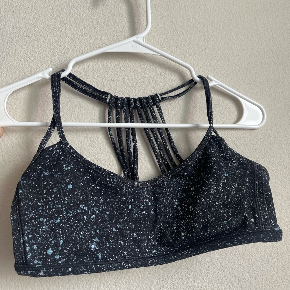 Lululemon Lighten Up Bra Mineralize Multi 6 NWOT